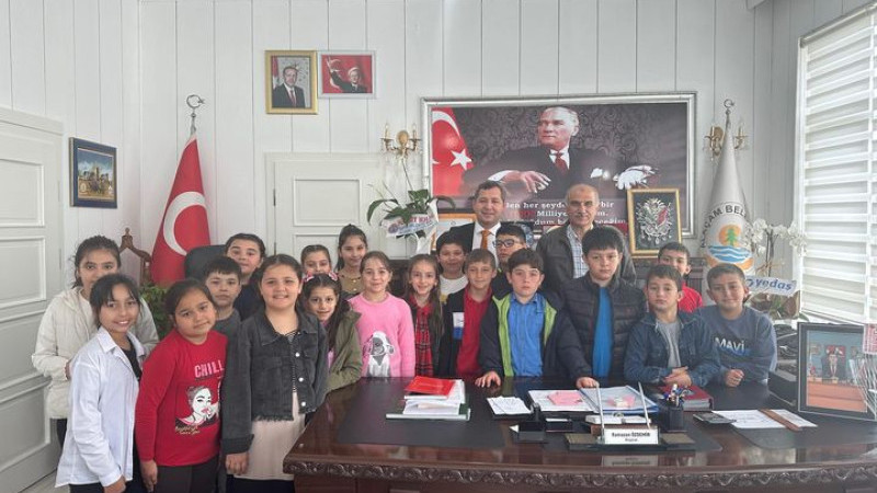 4.C Yıldızlar sınıfından Başkan Ramazan Özdemir'e ziyaret