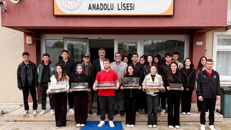 Emekli Deniz Astsubayı Yusuf Akmeşe'den  anlamlı bağış.